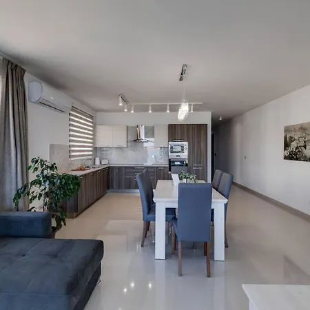 Luxe 3br Melliehabay Stunning Terrace By Homely Apartament *