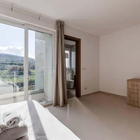 Luxe 3br Melliehabay Stunning Terrace By Homely Apartament *