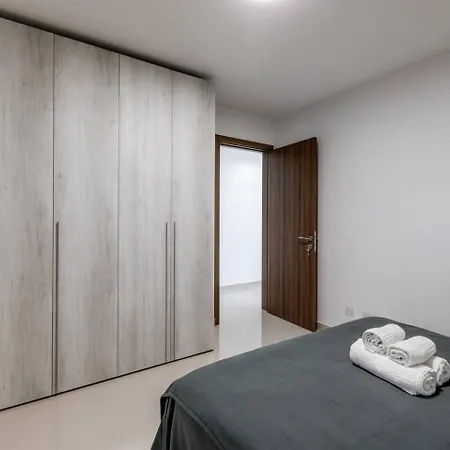 Luxe 3br Melliehabay Stunning Terrace By Homely Mellieħa