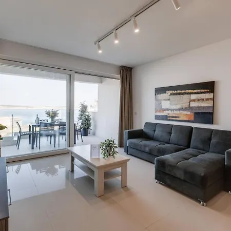 Luxe 3br Melliehabay Stunning Terrace By Homely Lejlighed Mellieħa