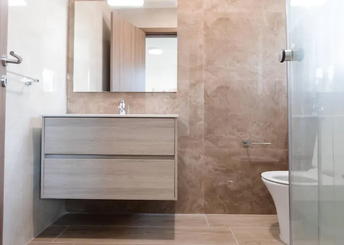 Luxe 3br Melliehabay Stunning Terrace By Homely *