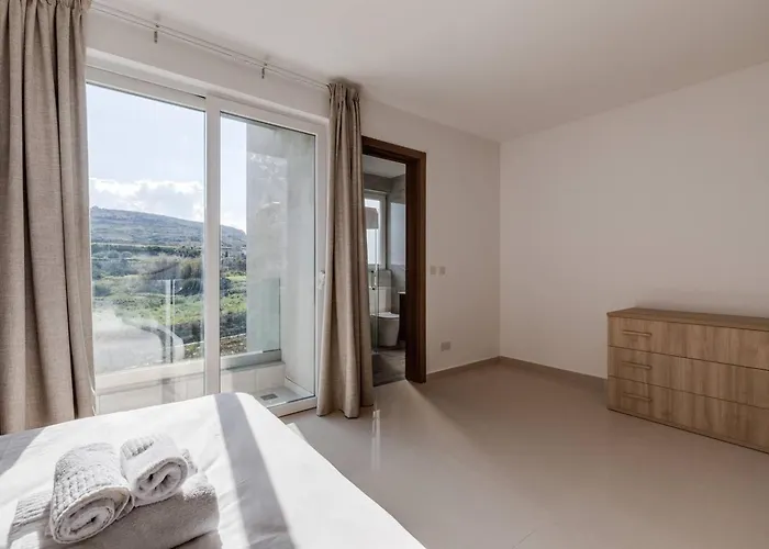 Luxe 3br Melliehabay Stunning Terrace By Homely Διαμέρισμα *