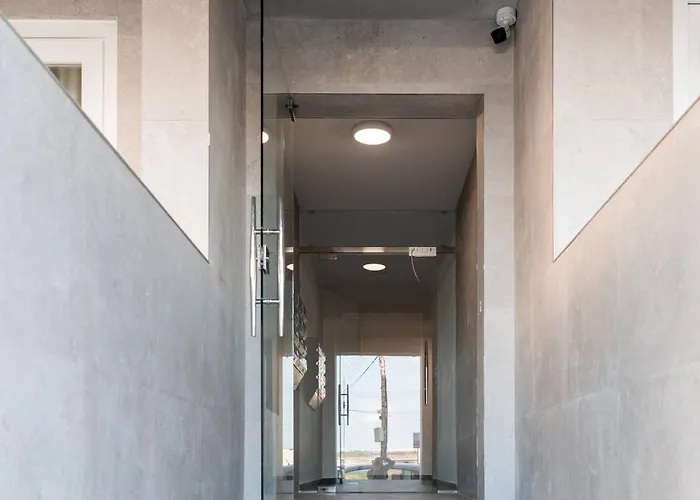 Διαμέρισμα Luxe 3br Melliehabay Stunning Terrace By Homely *